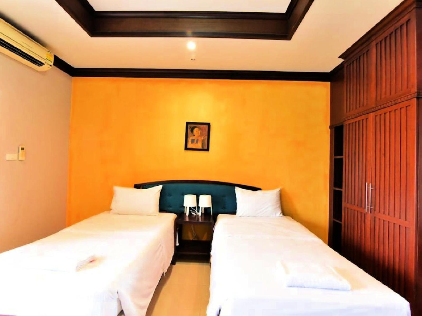 Narawan Hotel, HHQ Extérieur photo