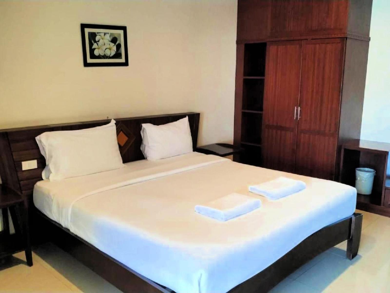 Narawan Hotel, HHQ Extérieur photo