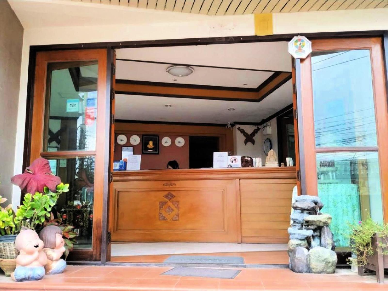 Narawan Hotel, HHQ Extérieur photo
